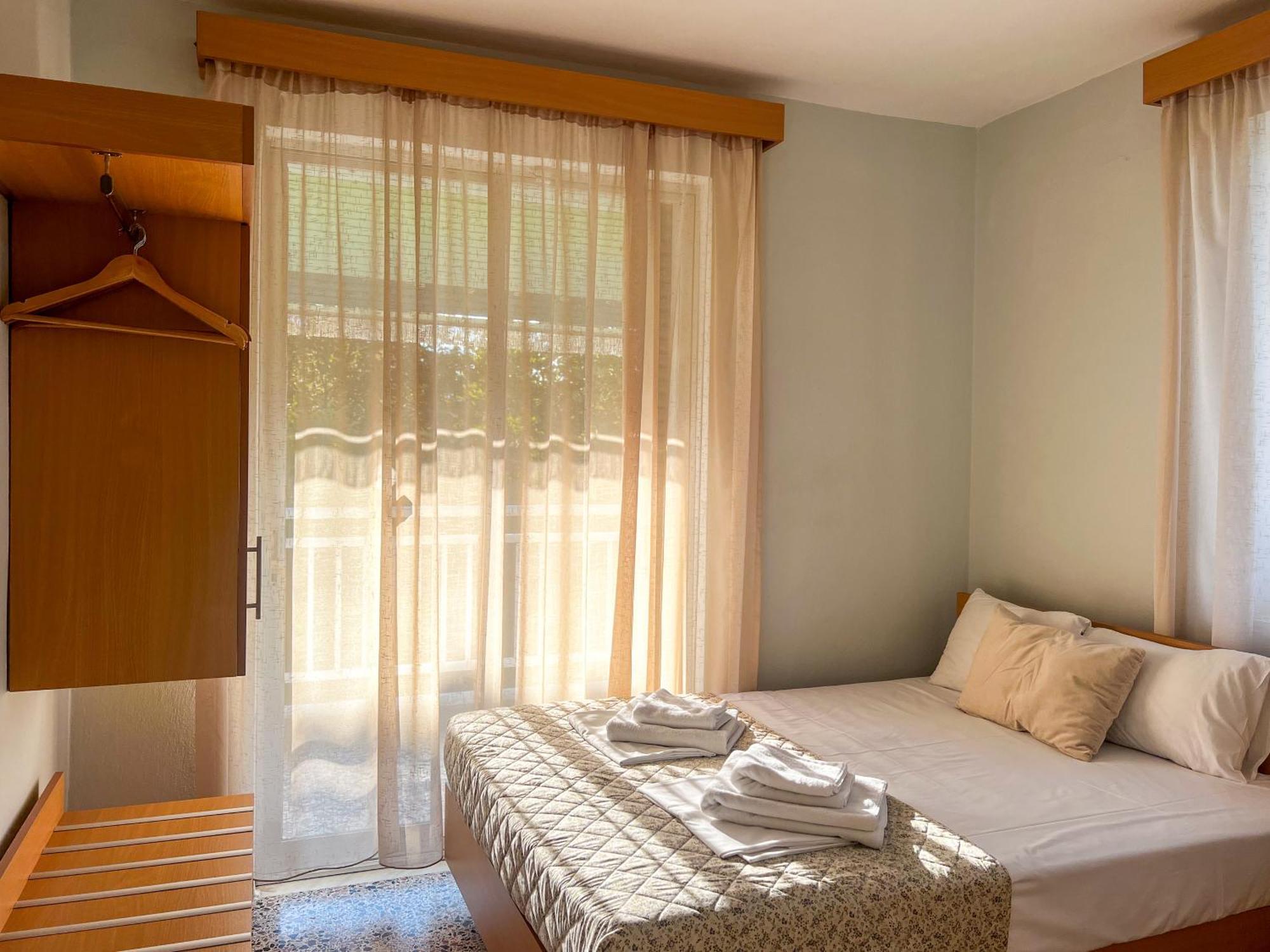 Prado Apartment Hotel Limín Litochórou Esterno foto